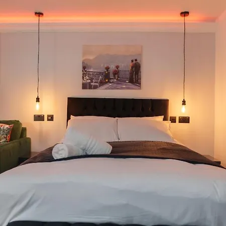 Willow Leeds (West Yorkshire)