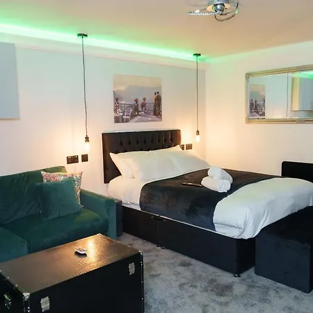 Willow Apartment *