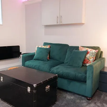 Willow Apartment
